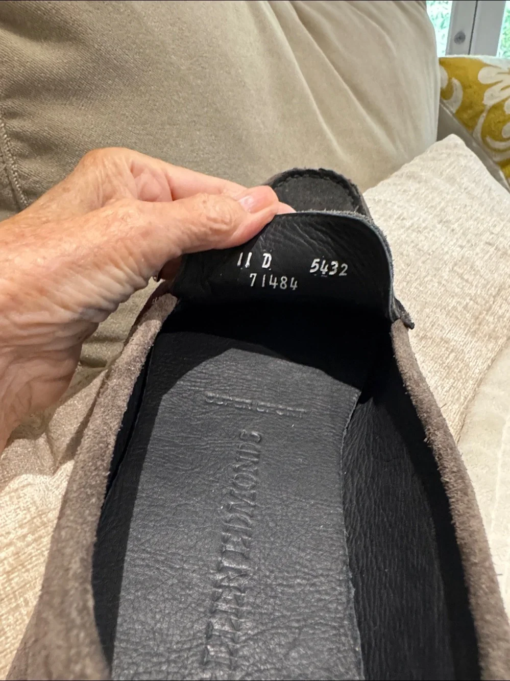 Allen Edmonds worn no
